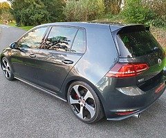 **2014 Volkswagen Golf GTI 2.0 TSI 212bhp**