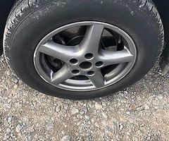 Few sets off wheels fit vivaro traffic 16” - Image 3/8