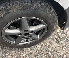 Few sets off wheels fit vivaro traffic 16” - Image 4/8