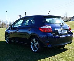 2012 Toyota Auris Self Charging Hybrid Automatic