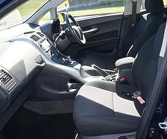 2012 Toyota Auris Self Charging Hybrid Automatic - Image 6/10