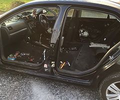 Vw Jetta 1.6 - Image 4/10