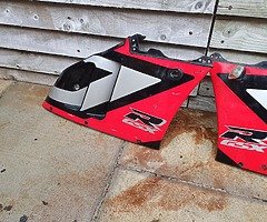 Suzuki 400 gk76a fairings