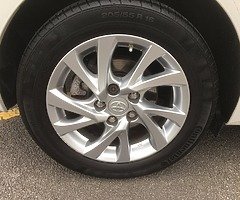 2016 TOYOTA AURIS ICON VVTI HYBRID LOW MILES - Image 5/10