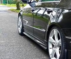 Looking .... these side skirts in pic