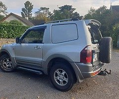 Mitsubishi pajero - Image 5/10