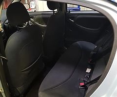 2005 toyota yaris - Image 7/10