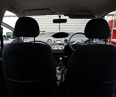 2005 toyota yaris - Image 9/10