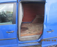 1.9 TDI vw caddy tested 2005 - Image 8/10