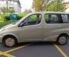 2001 toyota verso standart