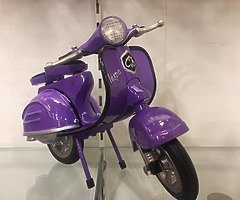 Miniature Vespas
