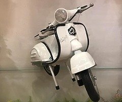 Miniature Vespas