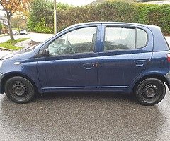 Toyota yaris 02 for quik sale
