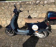 Vespa LX