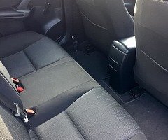 Toyota Avensis Terra - Image 7/8
