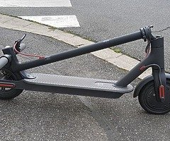 Xiaomi M365 Scooter - Image 3/7