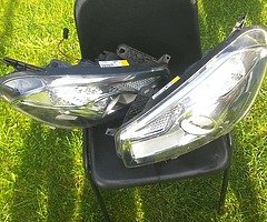 Headlights Nisan QashQai