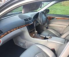 Mercedes E200 Nct 05/20 Tax 10/19 automatic 174000 kilometers full leather Eleglance highest spec - Image 6/6