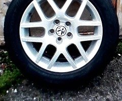 VW golf alloys bran new tyres