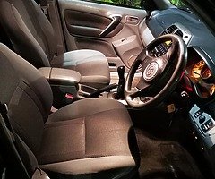 2003 Toyota RAV4 - Image 6/10