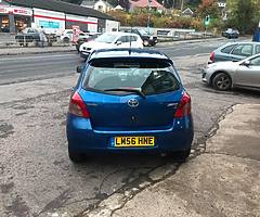 toytoa Yaris - Image 3/8