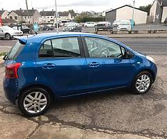 toytoa Yaris - Image 4/8