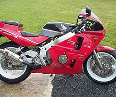 98 HONDA CBR 400-RR NC23