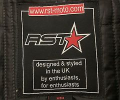 Red and black RST leathers for sale - Image 1/10