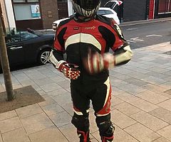 Red and black RST leathers for sale - Image 10/10