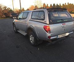 Calls only [hidden information]/// 2007 L200 3.2 automatic - Image 3/10