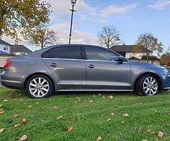 2015 Volkswagen Jetta - Image 3/10