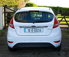 Ford Fiesta Zetec TDCi, 1.4 Diesel - Image 8/10