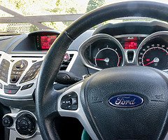 Ford Fiesta Zetec TDCi, 1.4 Diesel - Image 9/10