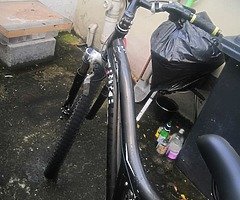 2 bikes avaliables to buy - Image 4/10