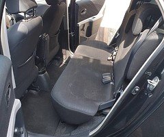 Toyota yaris 2008 1 litre manual Petrol Car - Image 8/10
