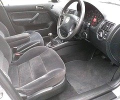 VW Golf 1.4 petrol, brand new NCT, with only 72 000 miles, fully serviced, new t-belt - Image 7/9