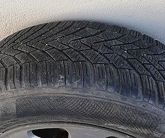 4 tires in a good condițion, size 195/65/15