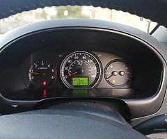2012 Hyundai i800 2.5 CRDI Automatic 8 Seater - Image 5/7