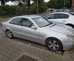 MB E200 2004