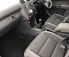 2015 Volkswagen Touran - Image 7/10