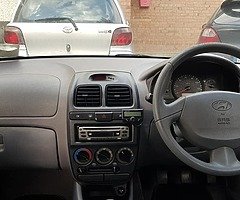 Hyundai accent 2004 1.3 - Image 9/10