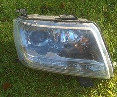 Suzuki Grand Vitara Headlight
