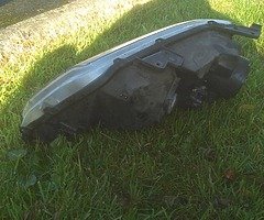 Suzuki Grand Vitara Headlight