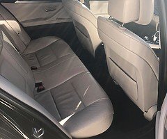 BMW 520d 2011 - Image 8/10