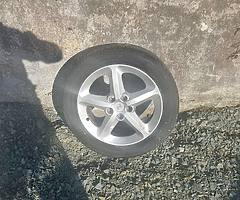 Alloys wheels with tyres