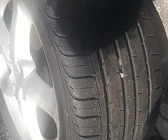 Alloys wheels with tyres