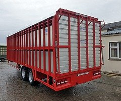 NEW 26FT HOGG LIVESTOCK TRAILER - Image 9/10