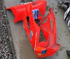 ZX6R race bodywork and tank