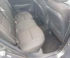 Hyundai i30 Comfort Diesel - Image 8/9