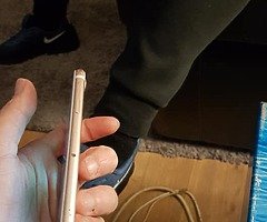 iPhone 7s - Image 7/10